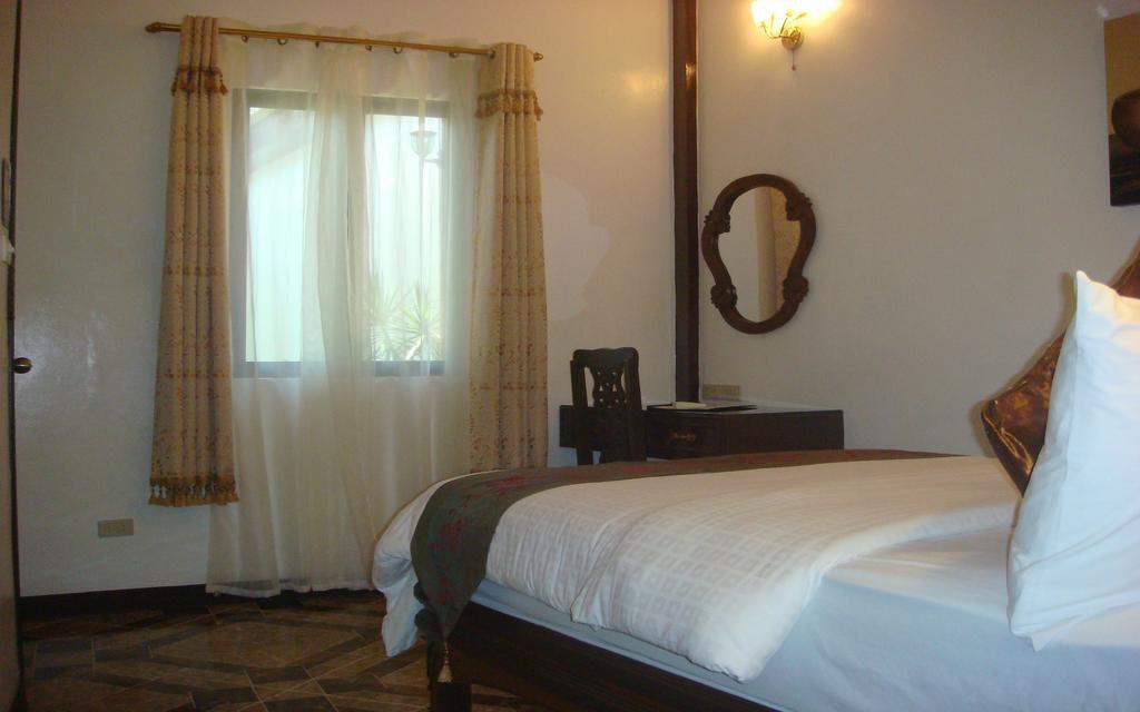 Padre Burgos Castle Resort Surigao Εξωτερικό φωτογραφία