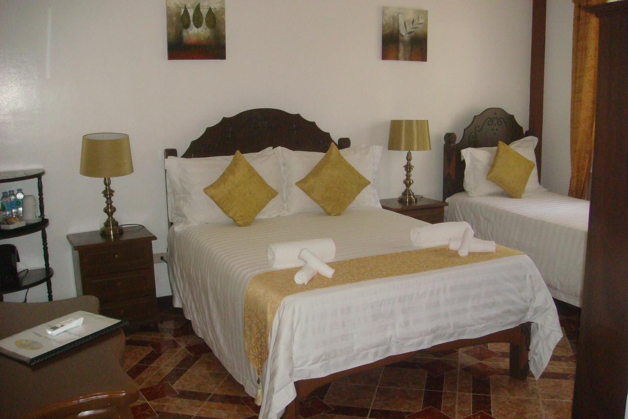 Padre Burgos Castle Resort Surigao Εξωτερικό φωτογραφία